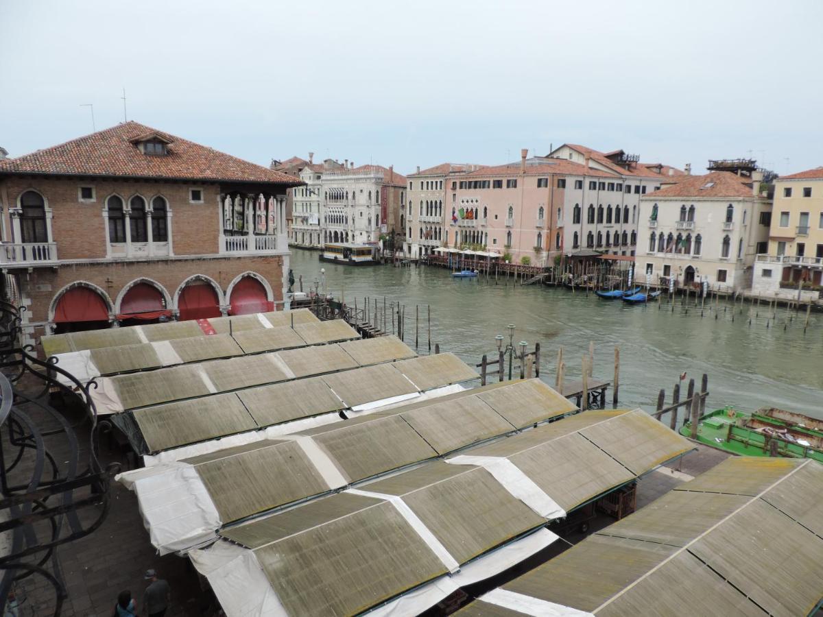 Rialto Grand Canal View Apartment
